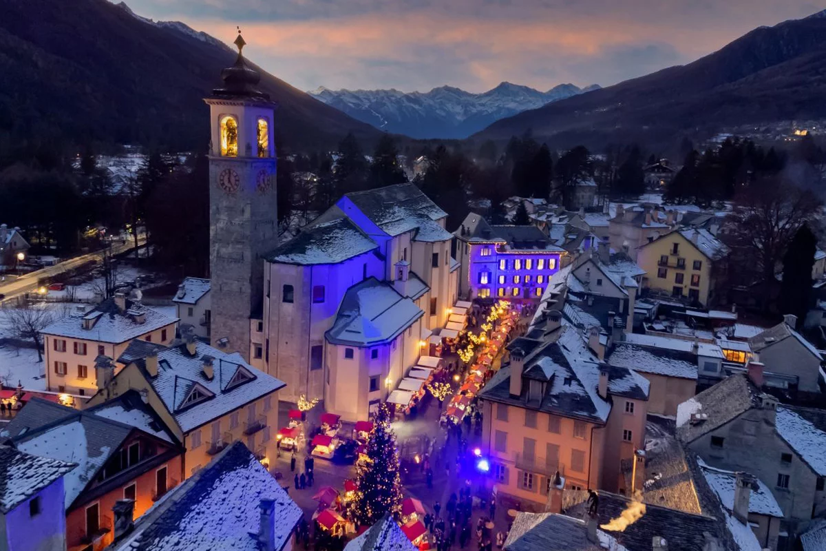 Asti si trasforma: cosa rende unico il Mercatino di Natale tra aromi, artigianato e 130 casette?